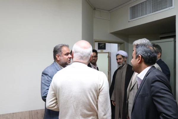 در دیدار مدیرکل امور دانشجویی دانشگاه فرهنگیان کشور با معاونت دانشجویی دانشگاه شهید باهنر کرمان طرفین بر استفاده از تجربیات یکدیگر تاکید نمودند. 6