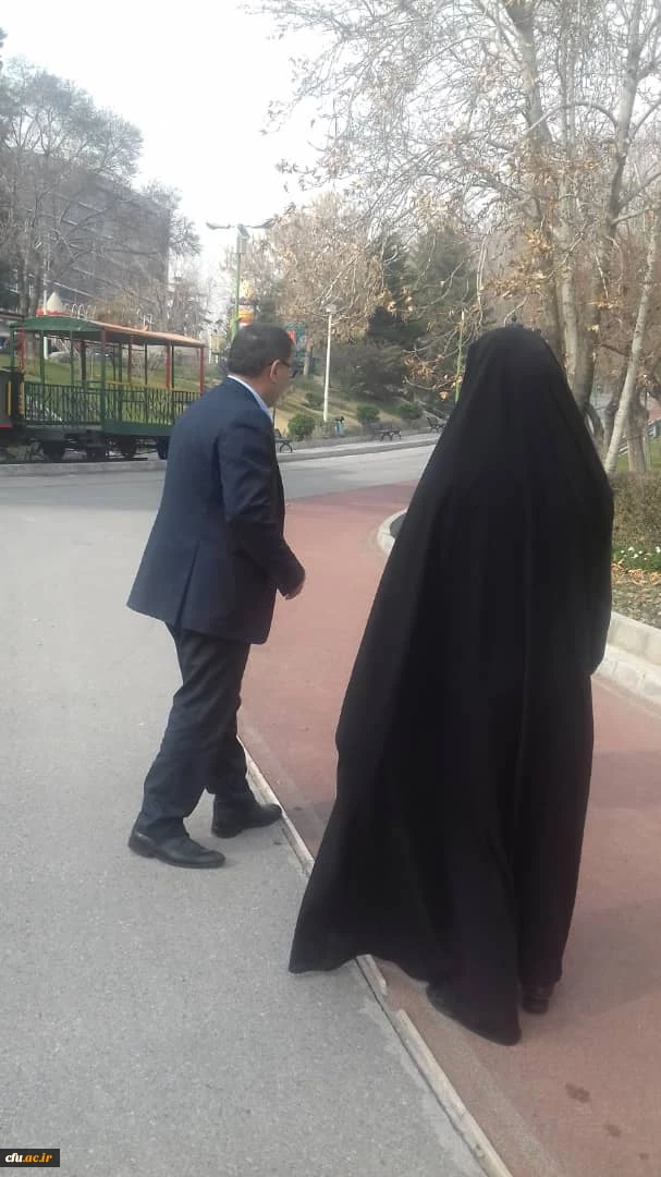 از جاده های تندرستی و زمین های ورزشی روباز مجموعه فرهنگی ورزشی انقلاب و پارک مل

جاده 3