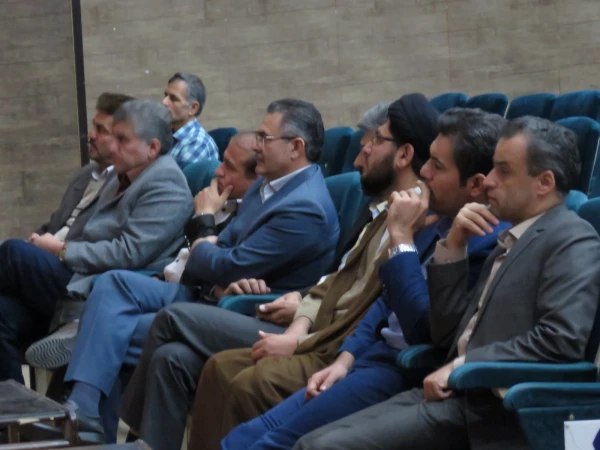 نشست علمی، تخصصی با موضوع تحول جمعیت ایران؛ تهدیدها و فرصت ها 4