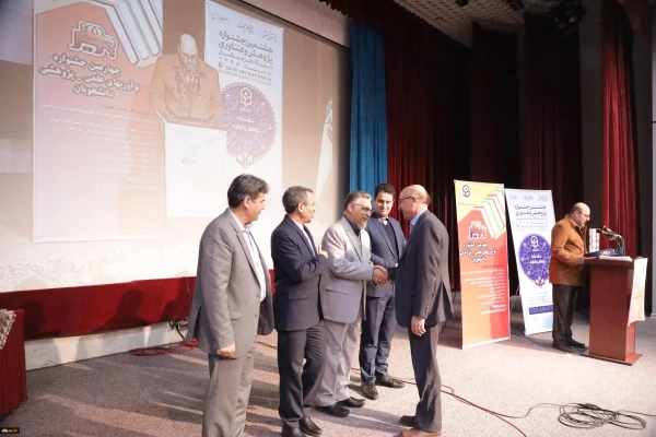 باور داشته باشیم که معلمی یک تخصص است و نیاز به آموزش و کسب مهارت دارد 6