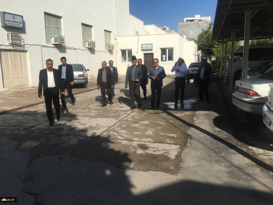 بازدیـد رئیس و اعضـای مجمـع خیریـن مـدرسه سـاز استان هرمزگـان از پردیس فاطمـه الزهرا(س) بندرعباس 6