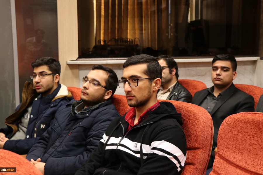 نشست هم اندیشی فعالان قرآنی و تجلیل از برگزیدگان جشنواره ملی  طرح سراج و 555  2