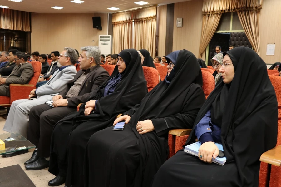 در کنار حافظان قرآنی ما نیاز به محافظان قرآنی نیز داریم 4