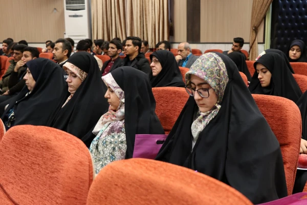 در کنار حافظان قرآنی ما نیاز به محافظان قرآنی نیز داریم 5