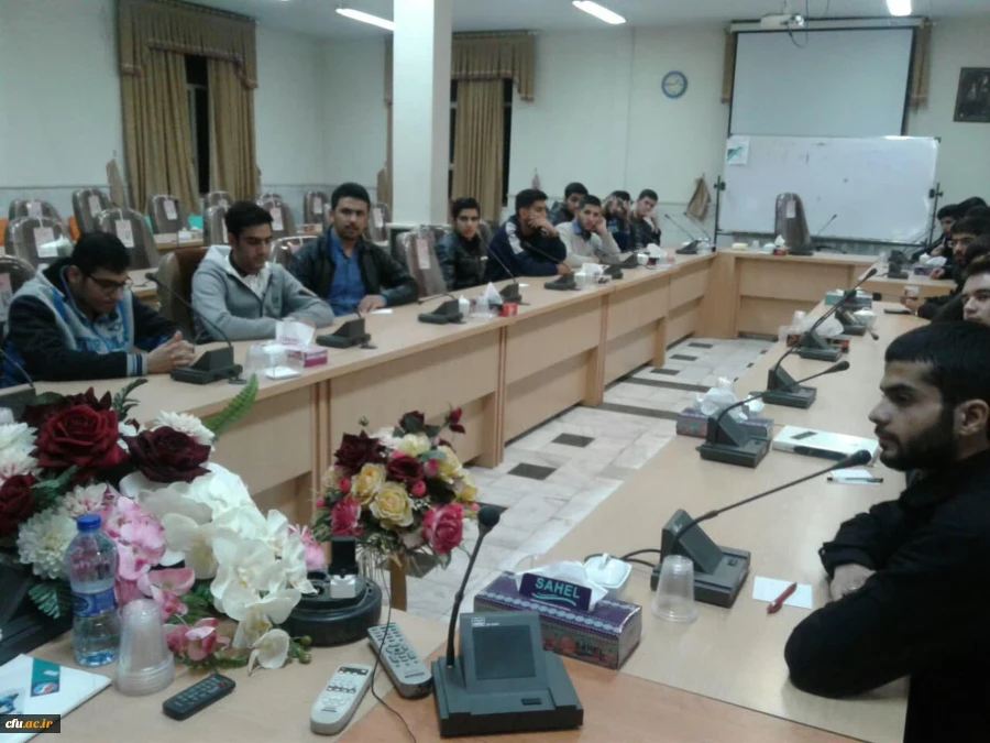 کارگاه کتاب درسنامه های مهدوی برگزار شد.
 2