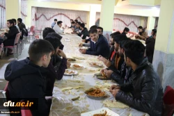 مدیر کل امور دانشجویی دانشگاه فرهنگیان کشور، شب یلدا را همراه دانشجو معلمان دانشگاه فرهنگیان کرمان جشن گرفت. 5