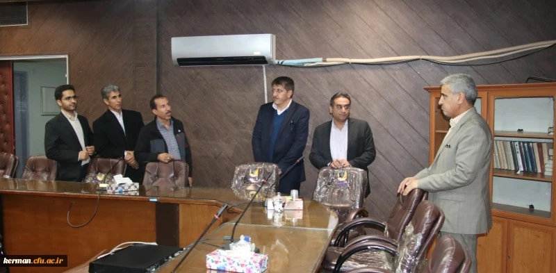 مدیر کل امور دانشجویی دانشگاه فرهنگیان کشور، شب یلدا را همراه دانشجو معلمان دانشگاه فرهنگیان کرمان جشن گرفت. 7