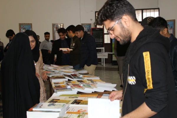  همایش  15 کارگاه آموزشی ـ پژوهشی در دانشگاه فرهنگیان استان فارس  9