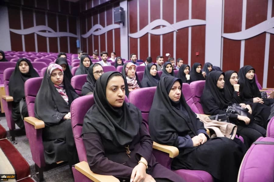 تجلیل از عضو هیئت علمی دانشگاه فرهنگیان استان اصفهان به عنوان پژوهشگر برتر کشور