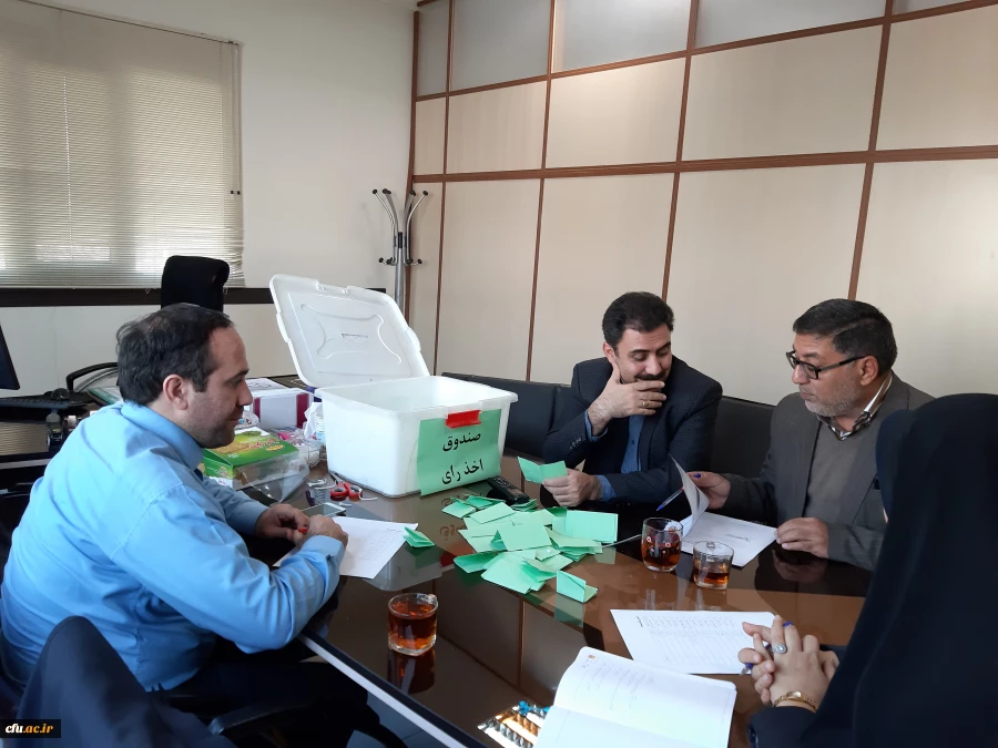 معاون دانشجویی از انتخابات شورای موسسه دبیران شورای صنفی دانشجویان دانشگاه فرهنگیان خبر داد 3