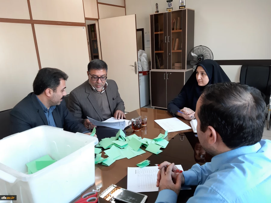 معاون دانشجویی از انتخابات شورای موسسه دبیران شورای صنفی دانشجویان دانشگاه فرهنگیان خبر داد 2