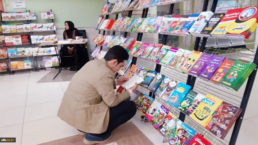 برگزاری نمایشگاه کتاب در پردیس های استانی دانشگاه فرهنگیان یزد 8