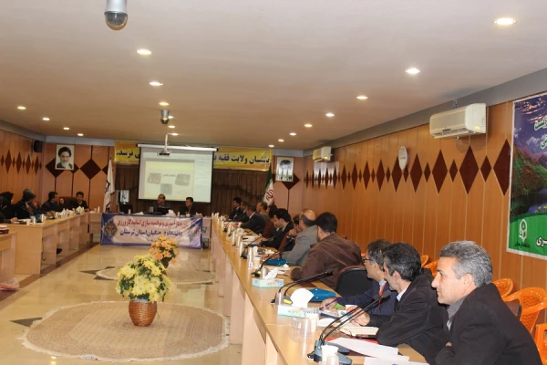 دوره باز آموزی و توانمند سازی اساتید کارورزی برگزار شد. 3