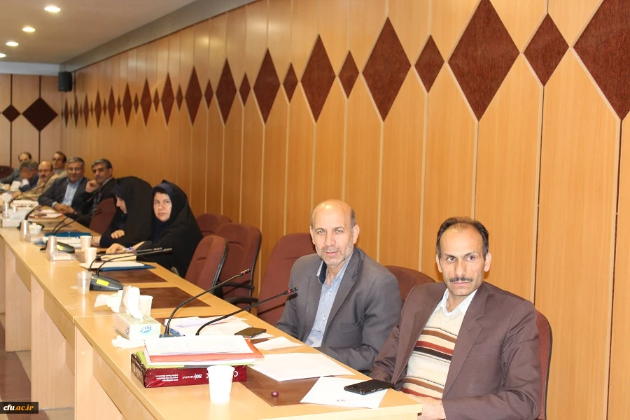 دوره باز آموزی و توانمند سازی اساتید کارورزی برگزار شد. 6