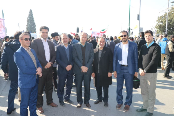 حضور مسئولین و دانشجویان دانشگاه فرهنگیان استان اصفهان درمراسم گرامیداشت یوم الله 9 دی