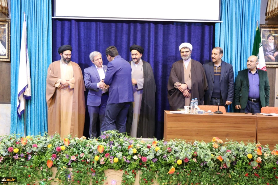 تربیت معلم به نامش نیست بلکه به محتوا و روش های مناسب آن است 5