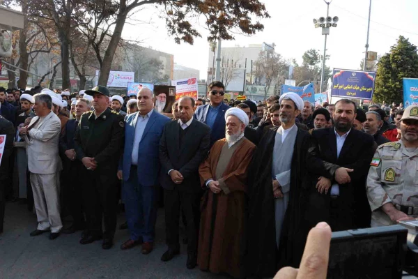 حضور کارکنان و دانشجویان دانشگاه فرهنگیان خراسان شمالی در مراسم بزرگداشت 9 دی 6