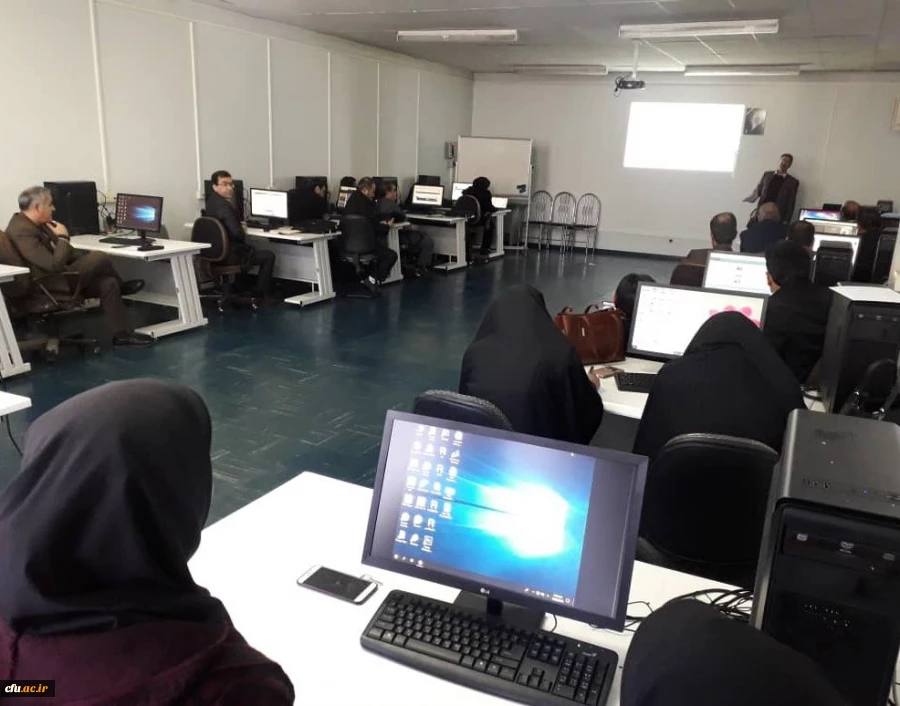 کارگاه آموزشی و توجیهی دروس رسمی الکترونیکی دانشگاه فرهنگیان 2