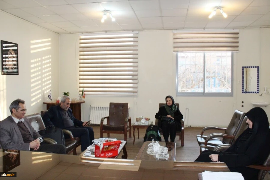 کارگاه آموزشی و توجیهی دروس رسمی الکترونیکی دانشگاه فرهنگیان 3