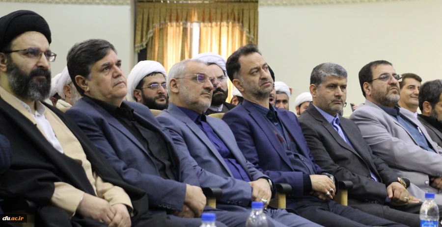 دانش آموزان ما باید با اسوه های بزرگ تاریخ اسلام در دوره معاصر آشنا شوند و این آشنایی یک ضرورت است 6