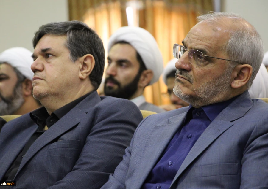 دانش آموزان ما باید با اسوه های بزرگ تاریخ اسلام در دوره معاصر آشنا شوند و این آشنایی یک ضرورت است 7