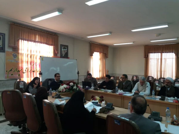 دوره ی بازآموزی مدرسان کارورزی پردیس های دانشگاه فرهنگیان استان مرکزی برگزار شد.
 6