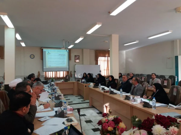 دوره ی بازآموزی مدرسان کارورزی پردیس های دانشگاه فرهنگیان استان مرکزی برگزار شد.
 8