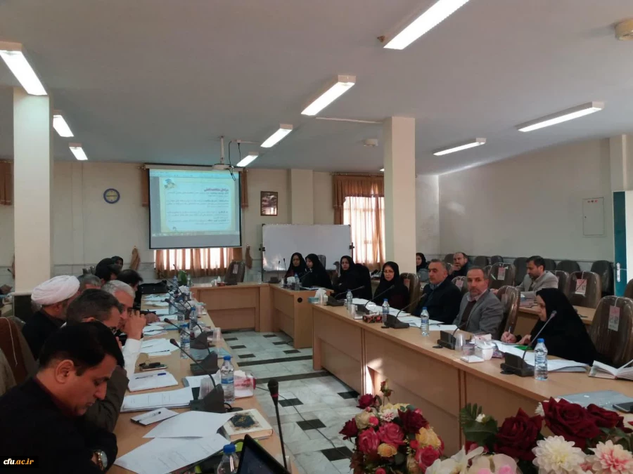 دوره ی بازآموزی مدرسان کارورزی پردیس های دانشگاه فرهنگیان استان مرکزی برگزار شد.
 9
