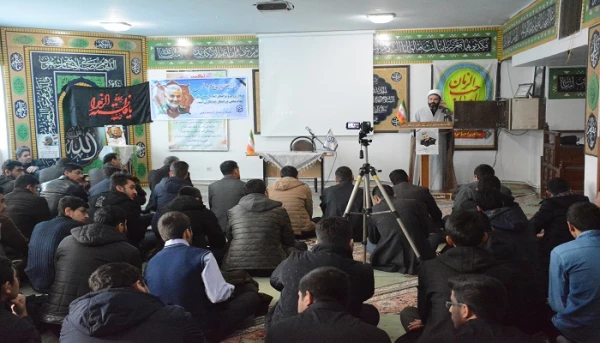 مراسم بزرگداشت شهادت سردار سپهبد حاج قاسم سلیمانی در پردیس شهید رجایی آذربایجان غربی برگزار شد 2