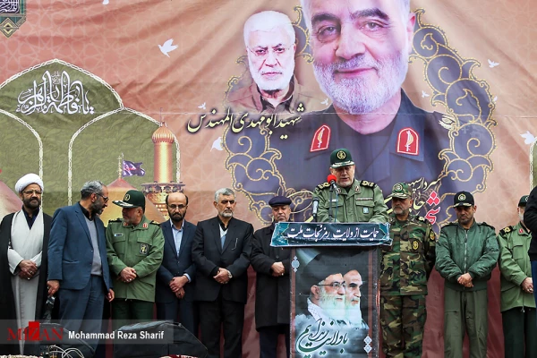 حضور مسئولین و کارکنان دانشگاه فرهنگیان استان اصفهان در مراسم بزرگداشت سردار حاج قاسم سلیمانی