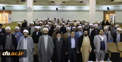 مدیر جهادی فردی است که بتواند بین عقلانیت و ارزش ها آشتی و ارتباط برقرار کند 3