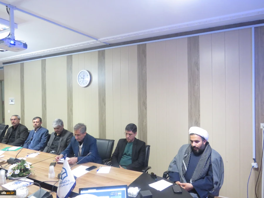 برگزاری جلسه هم اندیشی اساتید با موضوع راهکارهای ترویج نماز در دانشگاه 4