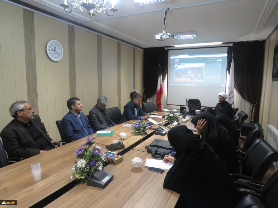 برگزاری جلسه هم اندیشی اساتید با موضوع راهکارهای ترویج نماز در دانشگاه 5