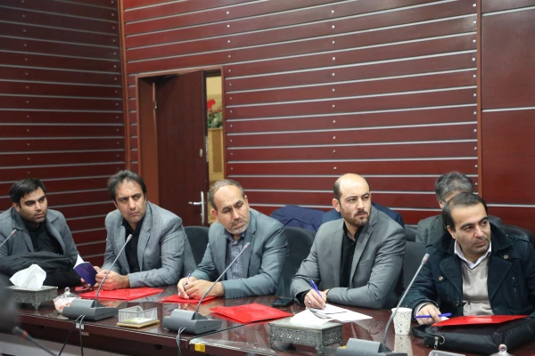 روابط عمومی آیینه تمام نمای یک سازمان است
 7