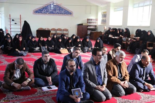 مراسم گرامیداشت شهادت سپهبد حاج قاسم سلیمانی در پردیس امام خمینی (ره) گرگان
 3