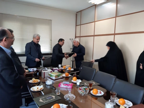 از عوامل اجرایی و همکاران مصاحبه کننده در  انجام فرایند مصاحبه و آزمون تخصصی سرپرستان شبانه روزی 3