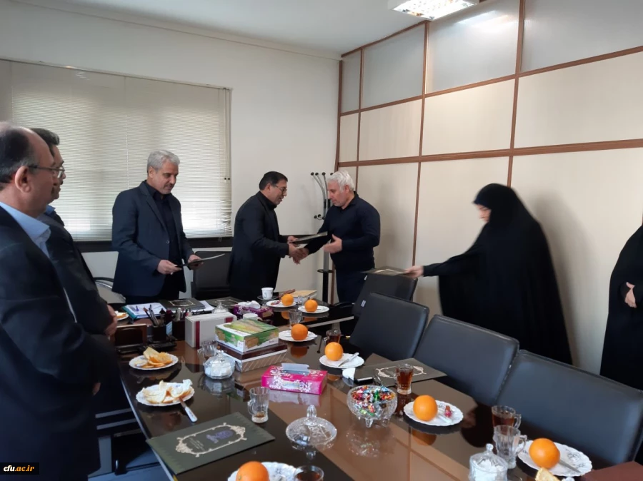 از عوامل اجرایی و همکاران مصاحبه کننده در  انجام فرایند مصاحبه و آزمون تخصصی سرپرستان شبانه روزی 3