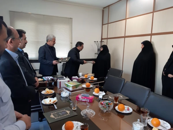 از عوامل اجرایی و همکاران مصاحبه کننده در  انجام فرایند مصاحبه و آزمون تخصصی سرپرستان شبانه روزی 7