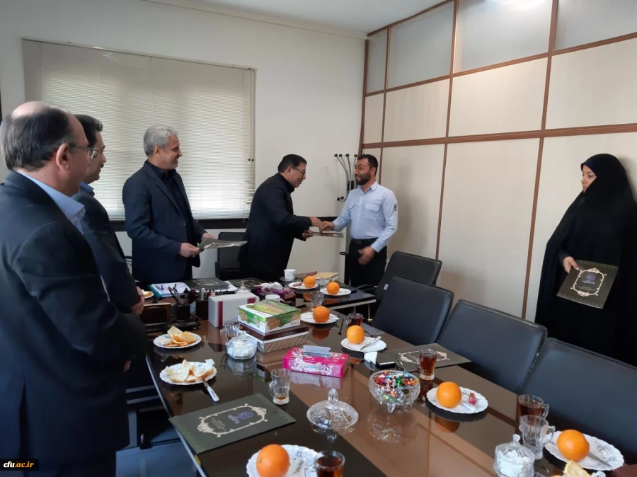 از عوامل اجرایی و همکاران مصاحبه کننده در  انجام فرایند مصاحبه و آزمون تخصصی سرپرستان شبانه روزی 8