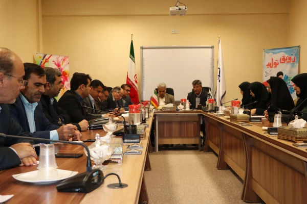 
با حضور مدیر کل امور دانشجویی دانشگاه فرهنگیان در استان اصفهان برگزار شد: 3