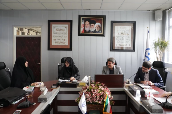 لزوم تبیین بیانیه گام دوم انقلاب در مدارس توسط دانشجو معلمان دانشگاه فرهنگیان 2