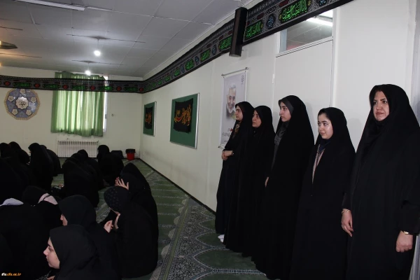 در کارهای جهادی و اخلاص می توانیم سردار شهید سلیمانی را به عنوان الگو انتخاب کنیم 4