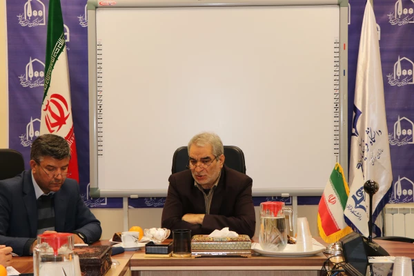 نشست رئیس دانشگاه فرهنگیان استان اصفهان با نمایندگان 