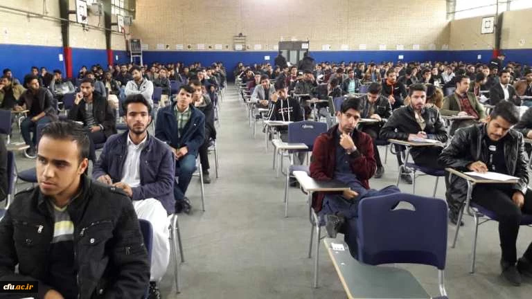 بازدید ریاست دانشگاه فرهنگیان استان کرمان از فرایند برگزاری امتحانات پایانی نیمسال اول سال تحصیلی 98-99 در پردیس خواجه نصیرالدین طوسی 3