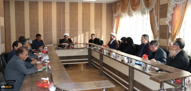 با حضور رئیس دانشگاه فرهنگیان کرمان نخستین کارگروه اجرایی مصاحبه از پذیرفته شدگان آزمون استخدام پیمانی برگزار شد