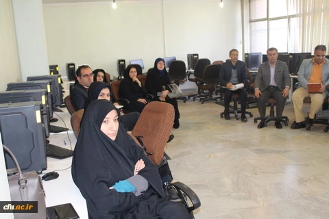کارگاه نحوه اجرای دروس رسمی الکترونیکی استادان دانشگاه فرهنگیان استان قزوین 7