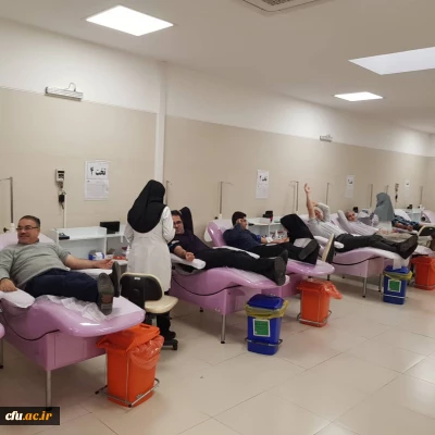 اهداء خون توسط همکاران سازمان مرکزی به سیل زدگان سیستان و بلوچستان