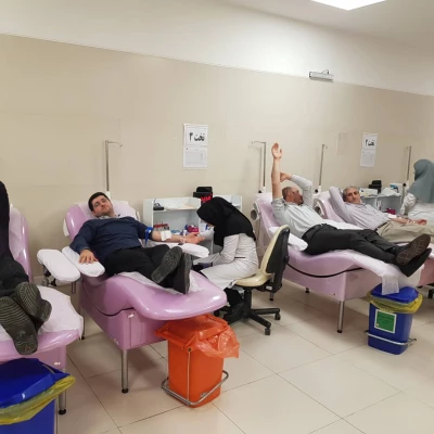 اهداء خون همکاران سازمان مرکزی به سیل زدگان استان سیستان و بلوچستان 3