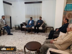 دیدار دکتر محمـدی معـاون فرهنگی دانشگاه فرهنگیـان با  خانواده شهید تنیده از شهـدای تربیت معلم استان هرمزگان 4