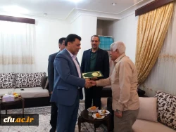 دیدار دکتر محمـدی معـاون فرهنگی دانشگاه فرهنگیـان با  خانواده شهید تنیده از شهـدای تربیت معلم استان هرمزگان 3